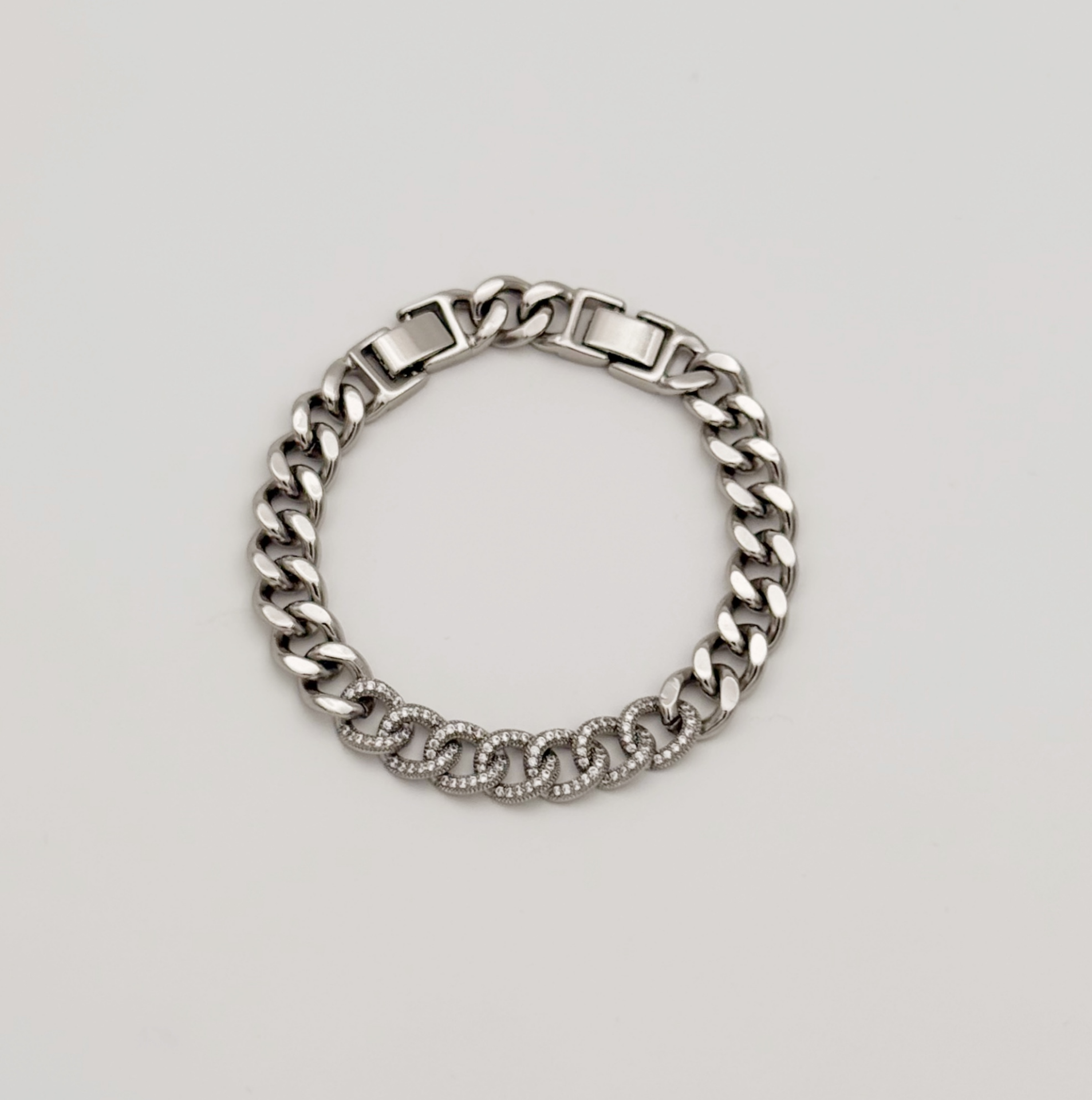 White Gold Plated Taşlı Gurmet Bileklik