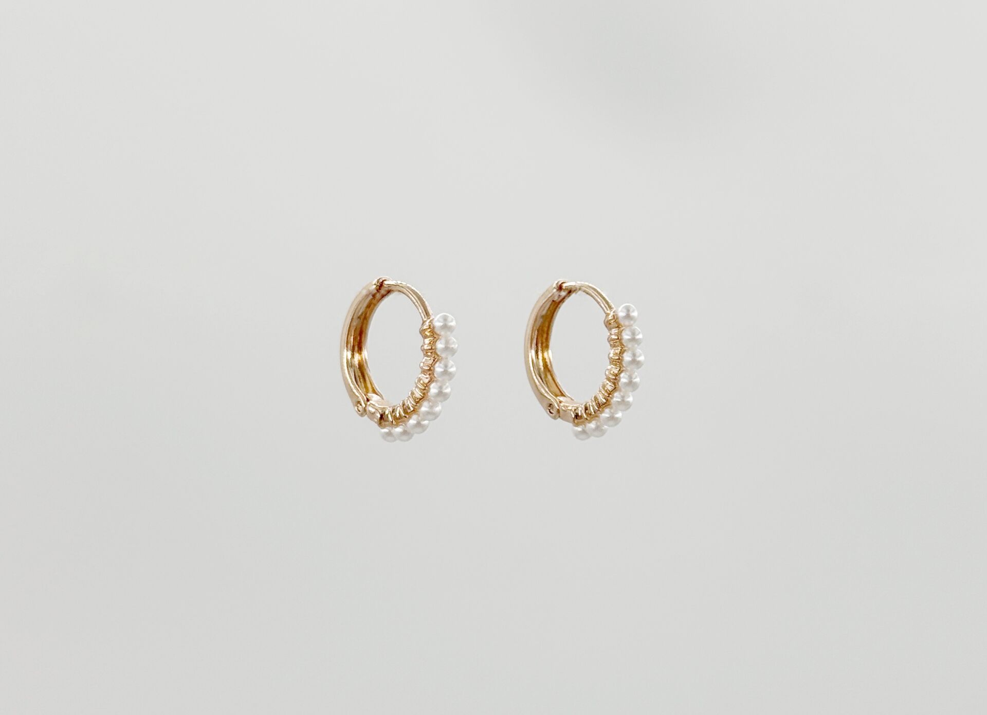 18K Rose Gold Plated Route Des Perles Hoop Küpe