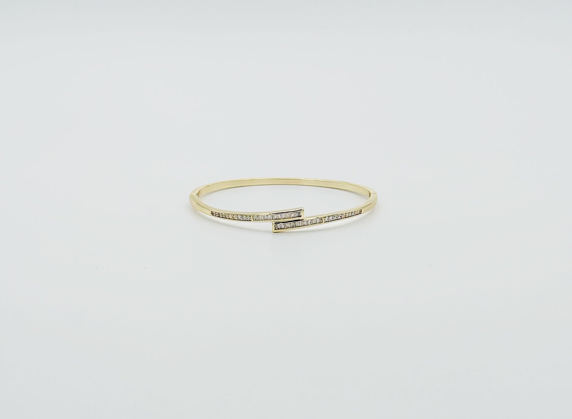 14K Gold Plated Medley Glow Kelepçe