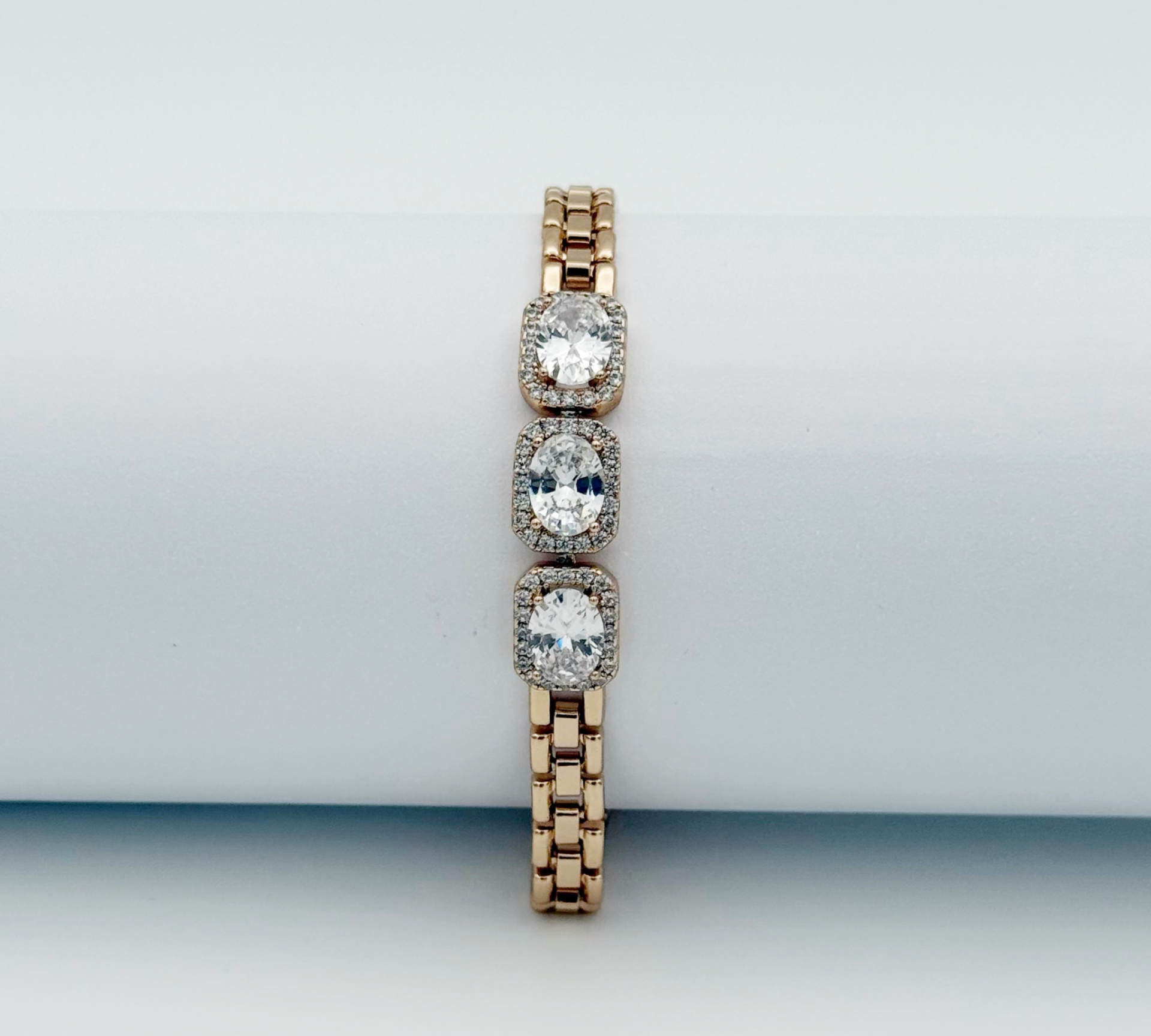 18K Rose Gold Plated Tria Baget Taşlı Bileklik