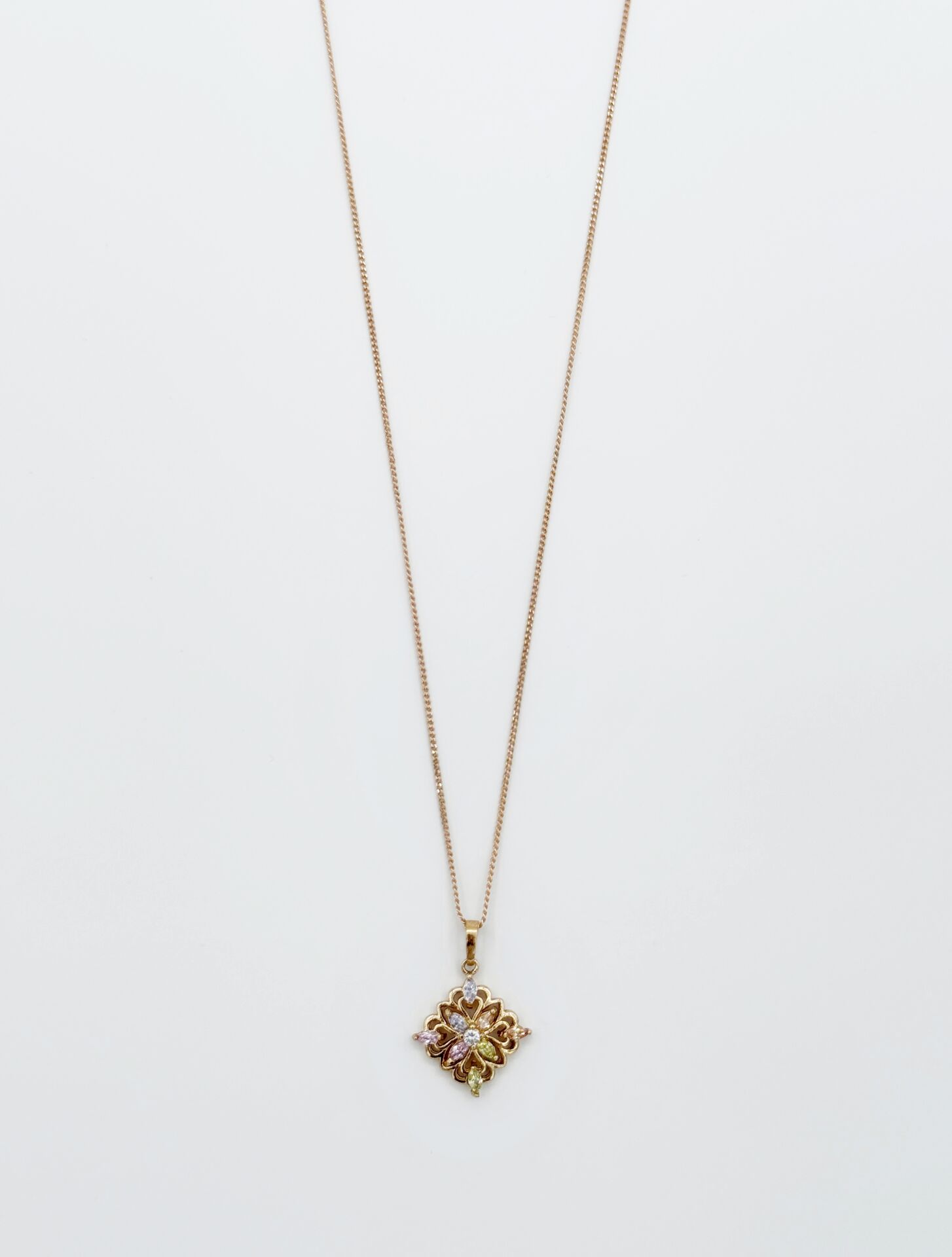 18K Rose Gold Plated Renkli Krizantem Kolye