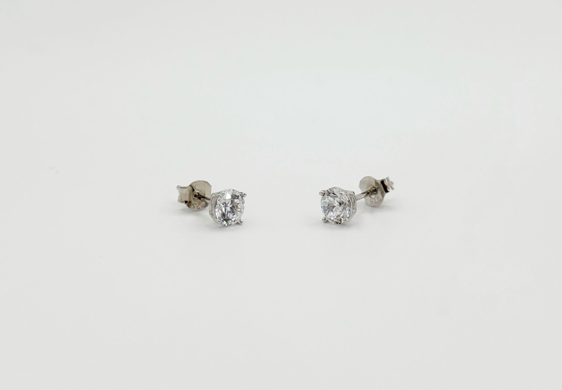 925 SİLVER TEKTAŞ KÜPE