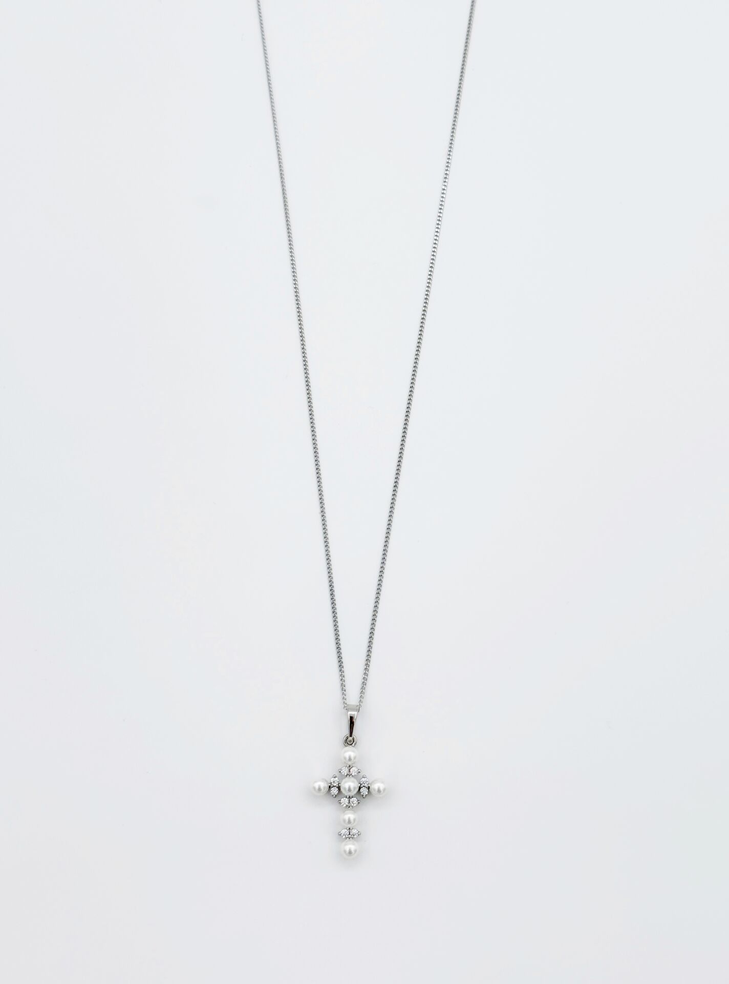 White Gold Grande Pearl Cross