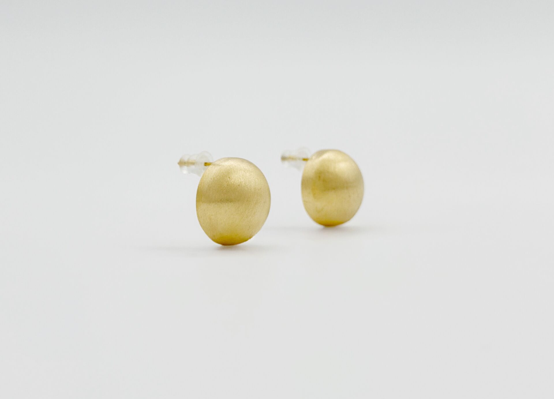 14K Gold Plated Matte Mois Stud Küpe