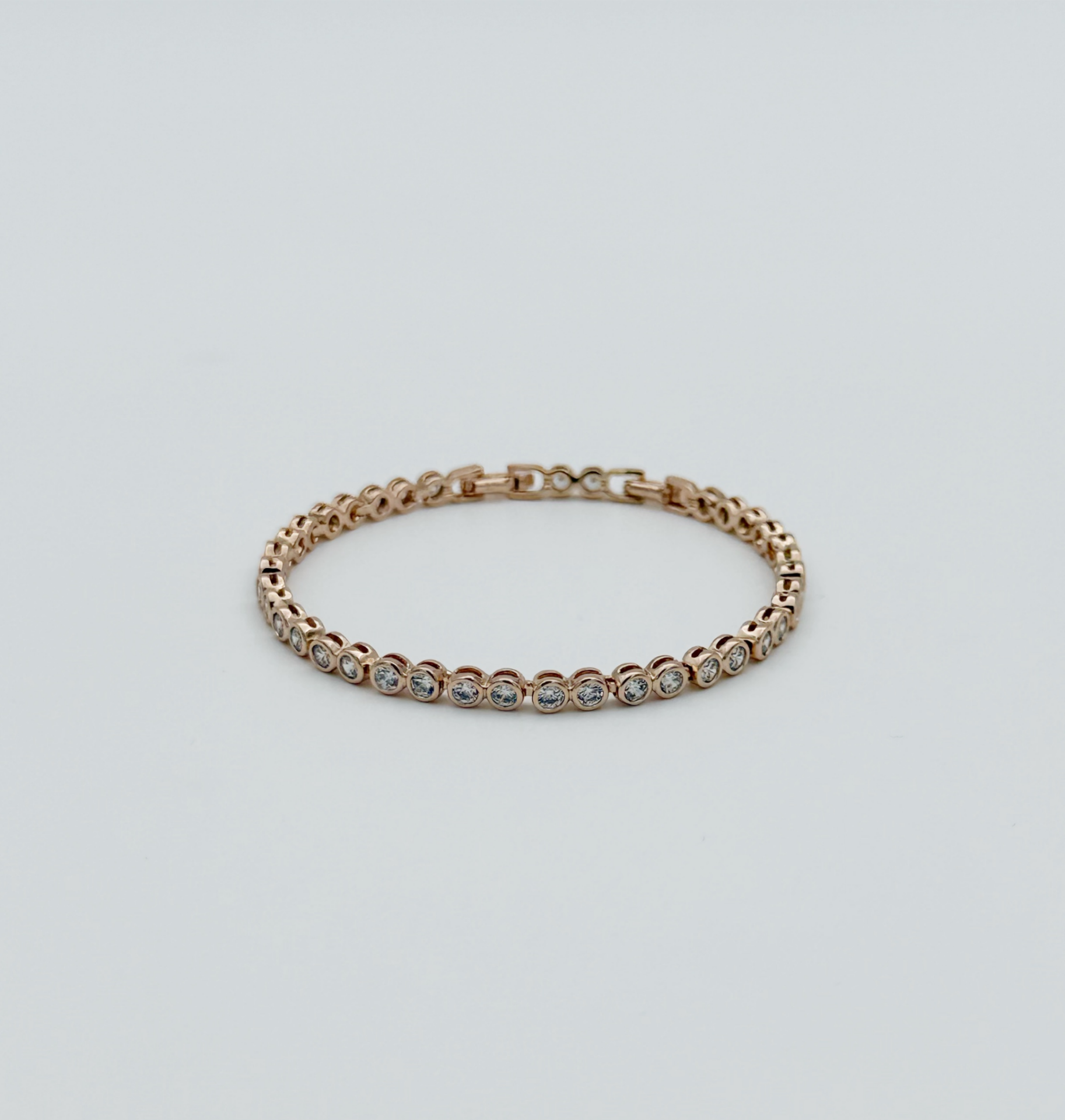 18K Rose Gold Plated Yuvarlak Kesim Su Yolu Bileklik