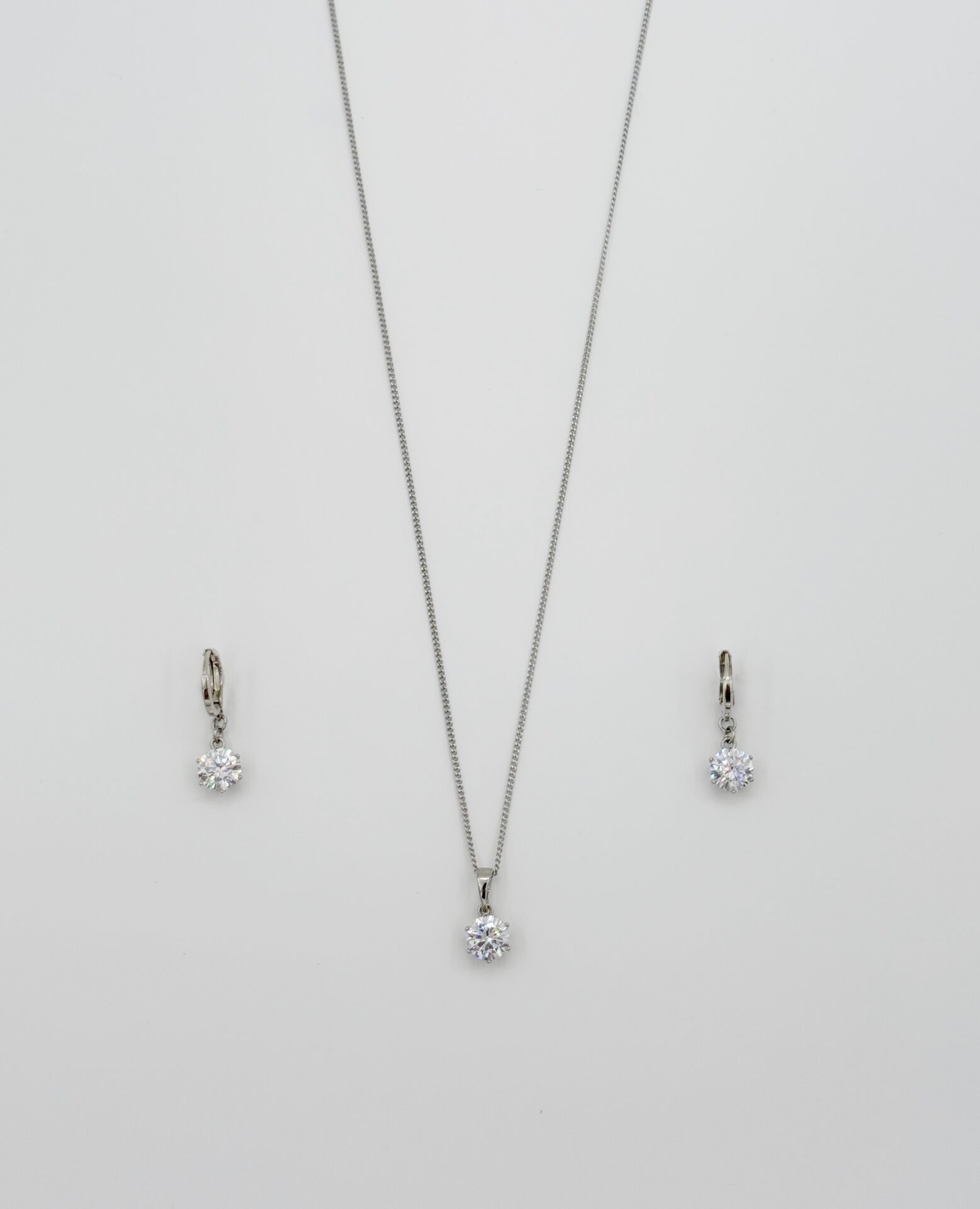 White Gold Plated Tek Taş Küpe Kolye Set