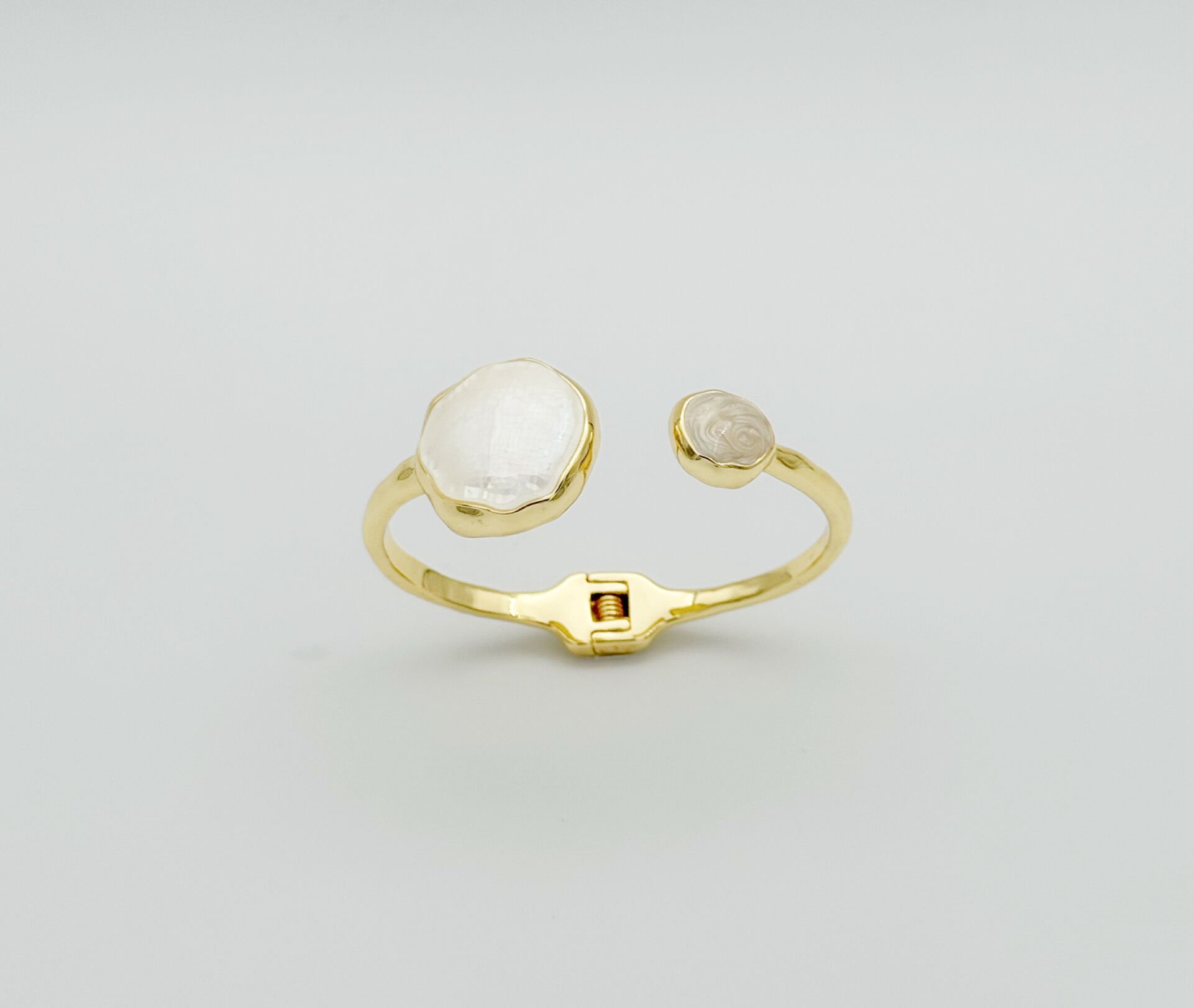 14K Gold Plated Pearl Pair Kelepçe