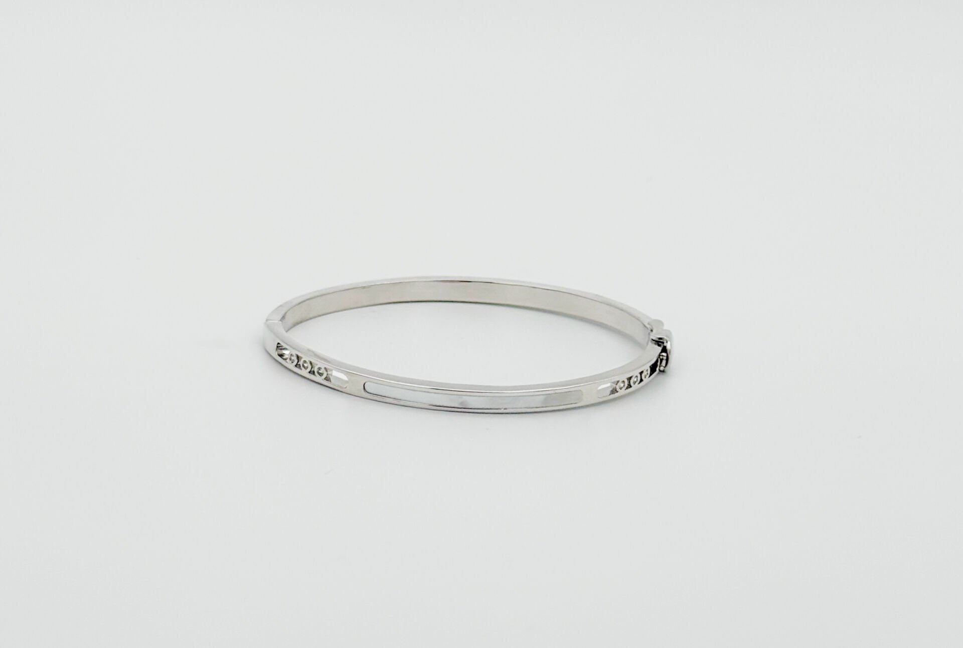 White Gold Plated Luna Pearl Kelepçe