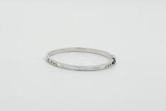 White Gold Plated Luna Pearl Kelepçe