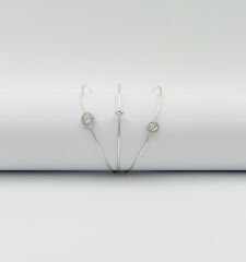 White Gold Plated Tria Trapez Kelepçe