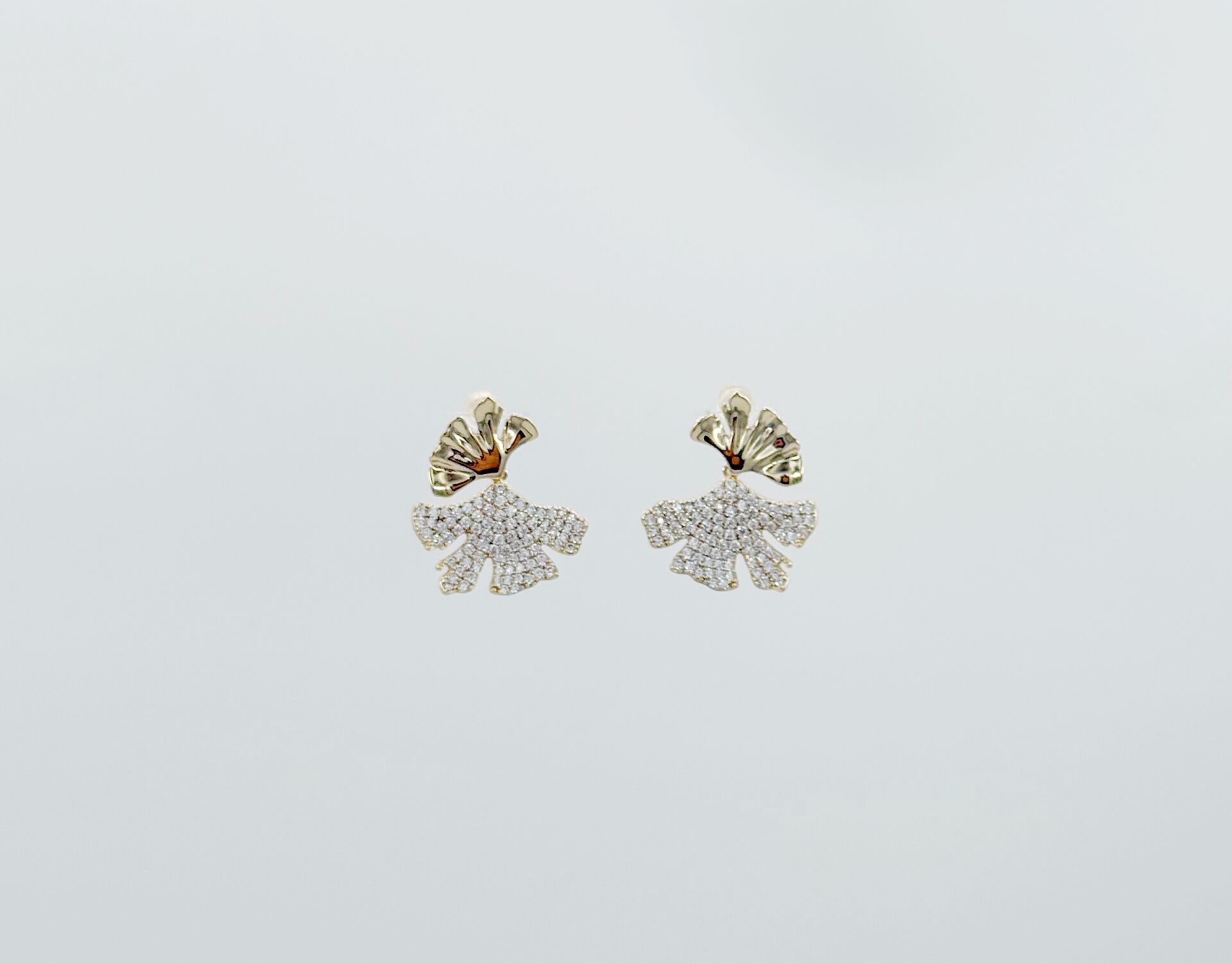 14K Gold Plated Oyster Mush Dangle Küpe