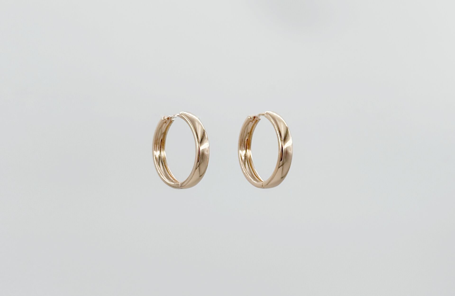 18K Gold Plated Spesso Hoop Küpe