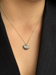 White Gold Plated Seashell Kolye