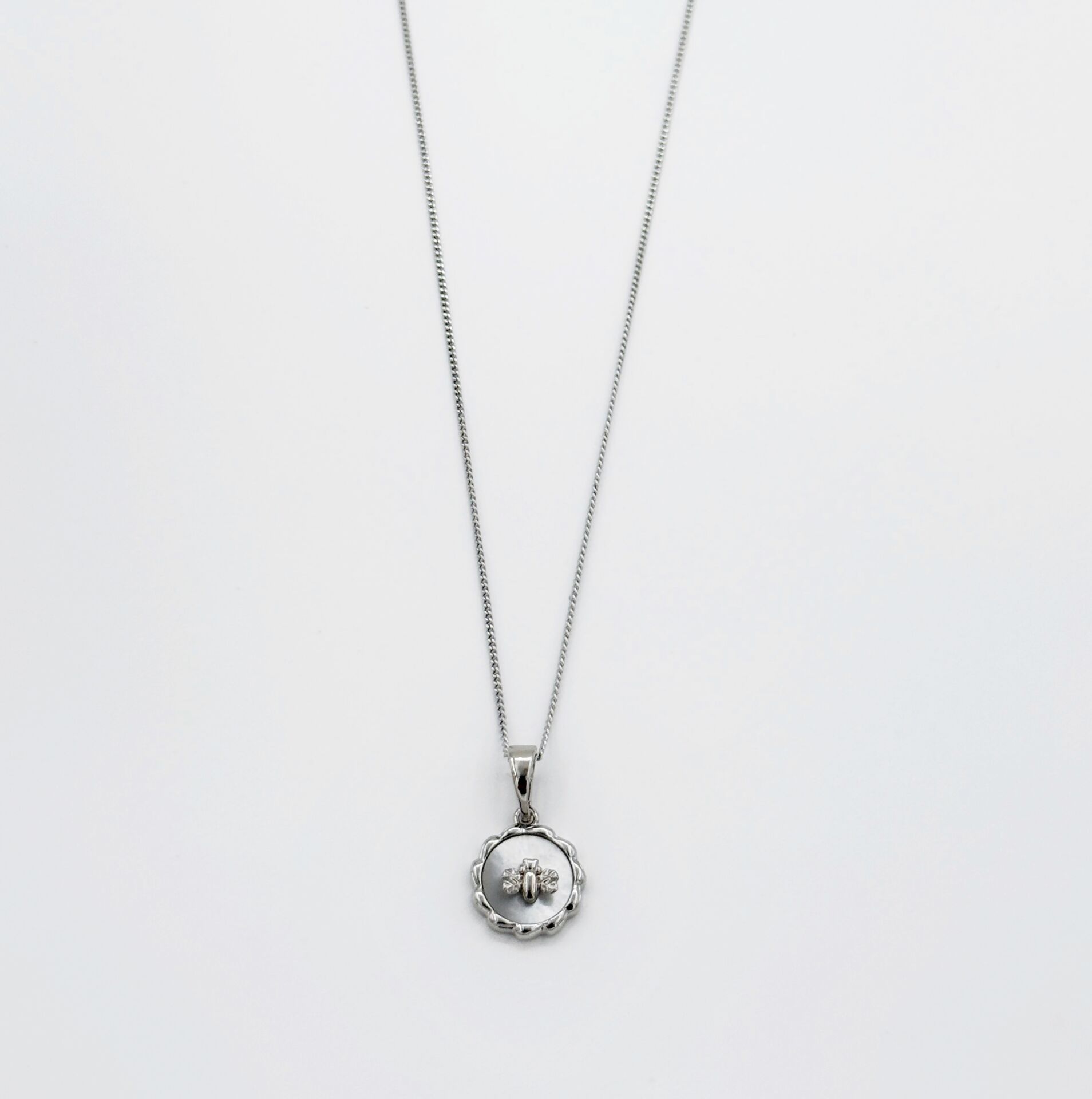 White Gold Plated Little Bee Kolye