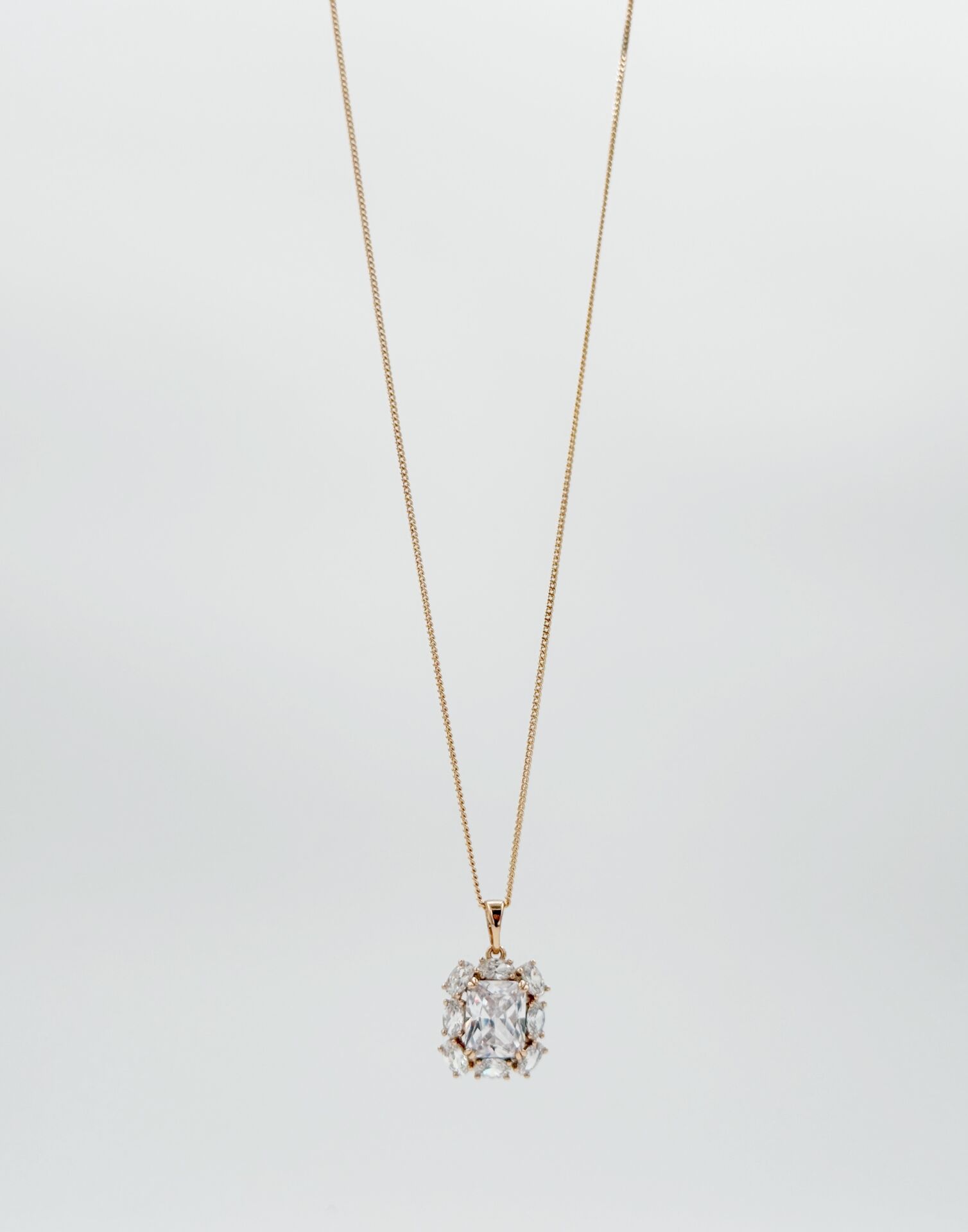 18K Rose Gold Plated Beyaz Sultan Baget Kolye