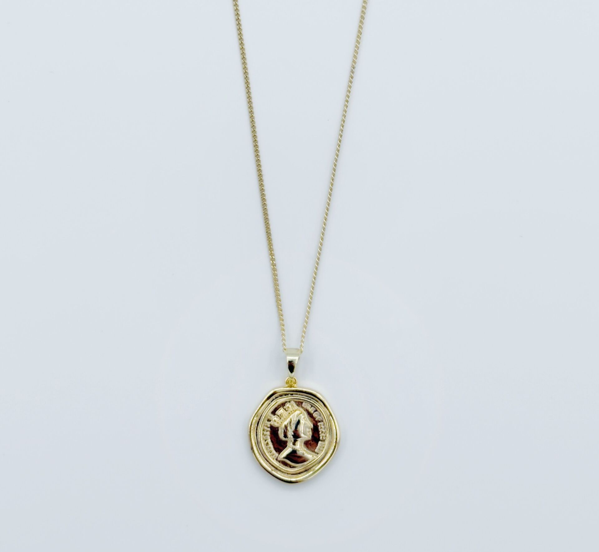 14K Gold Plated Elizabeth Kolye