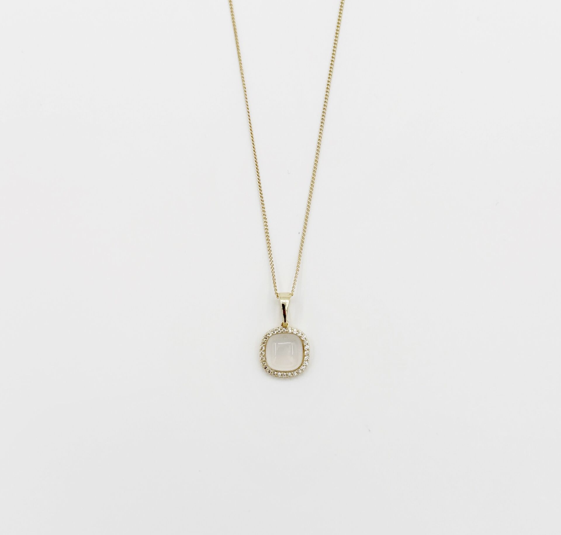 14K Gold Plated Crystal White Kolye