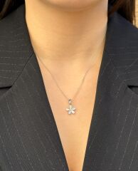 White Gold Plated Pearly Daisy Kolye