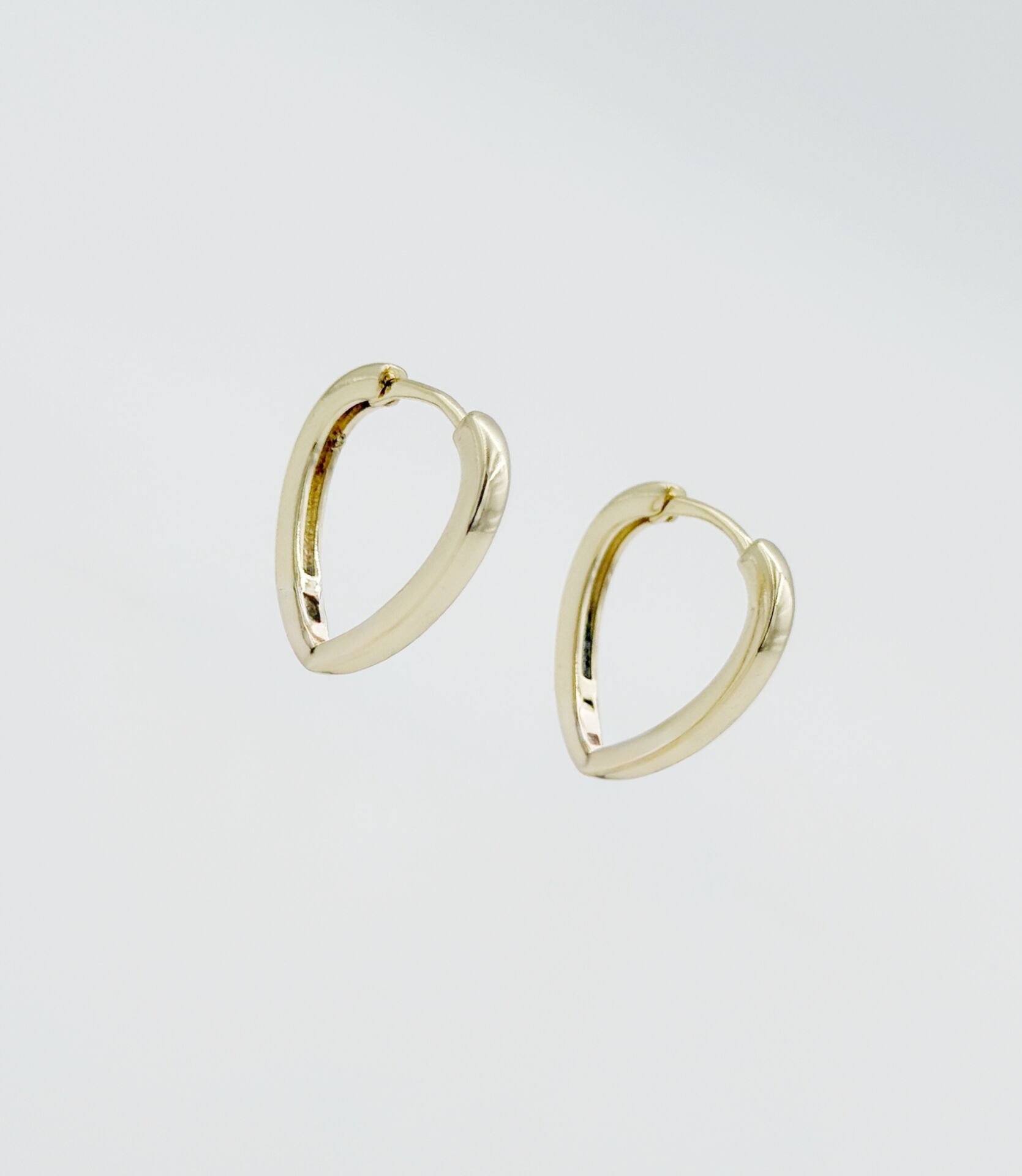 14K Gold Plated Love Hoop Küpe