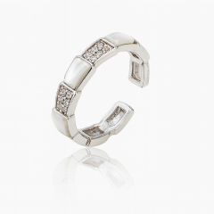 White Gold Plated Pearl Shine Yüzük