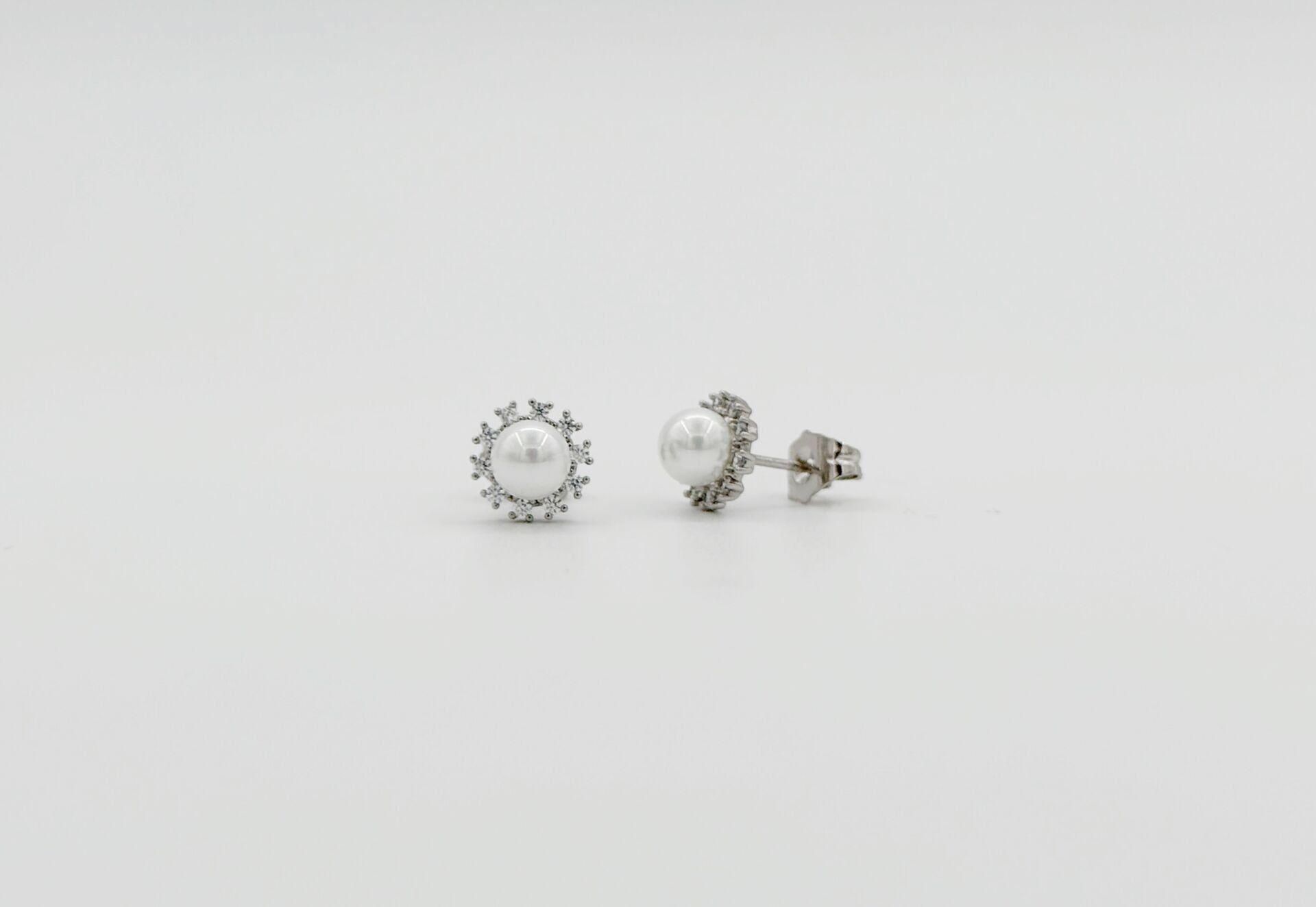 White Gold Plated Mughetto Stud Küpe