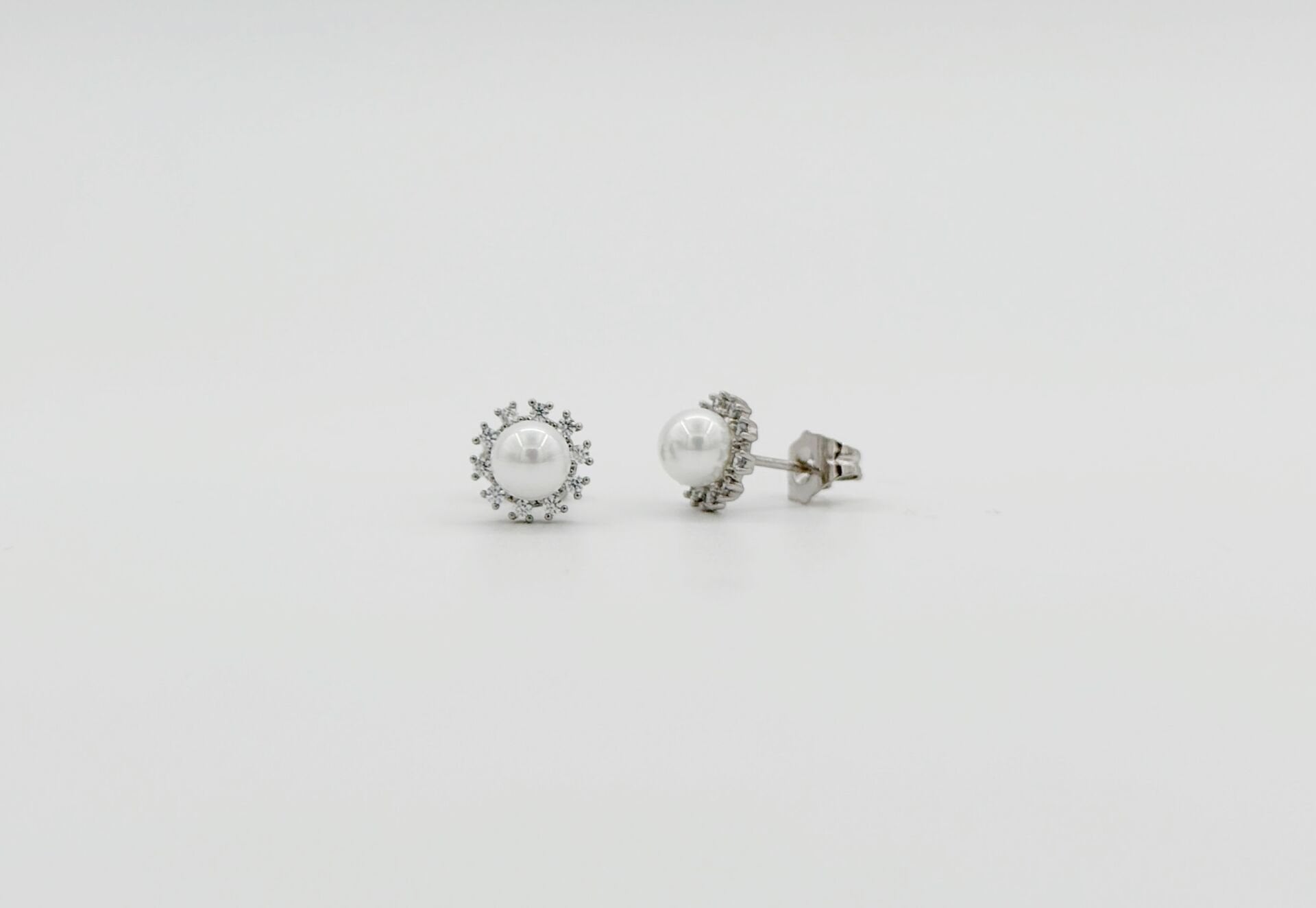 White Gold Plated Mughetto Stud Küpe