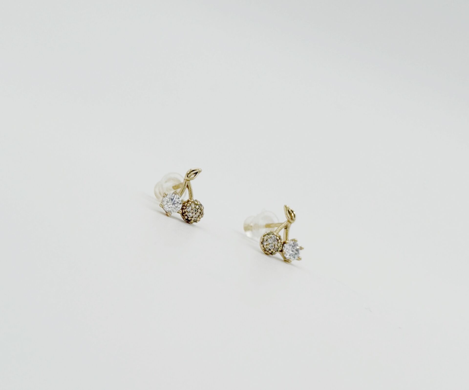 14K Gold Plated Cherry Stud Küpe