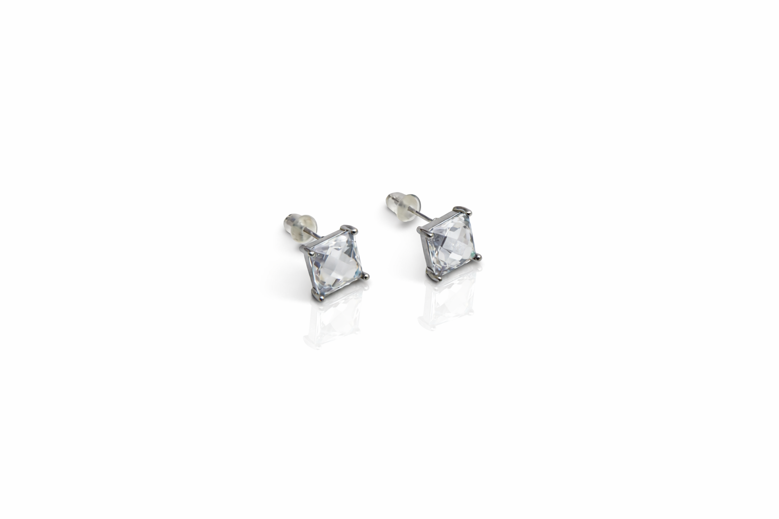 White Gold Plated White Square Stud Küpe