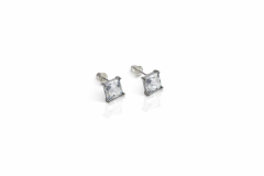 White Gold Plated White Square Stud Küpe