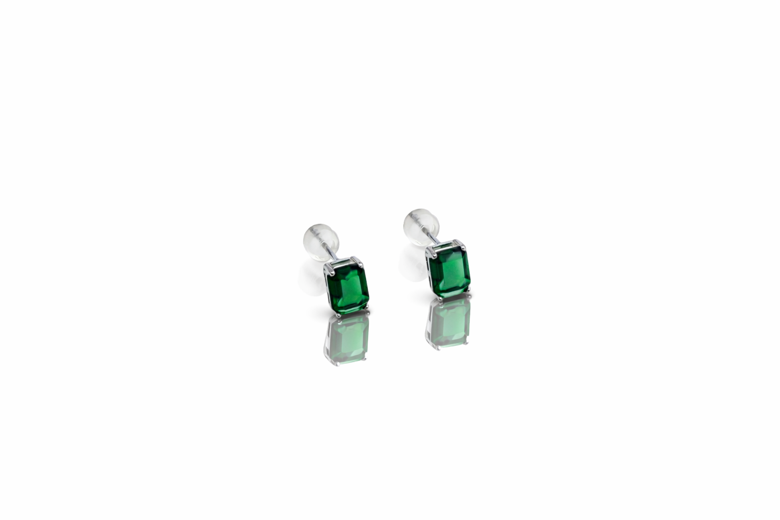 White Gold Plated Green Baget Stud Küpe