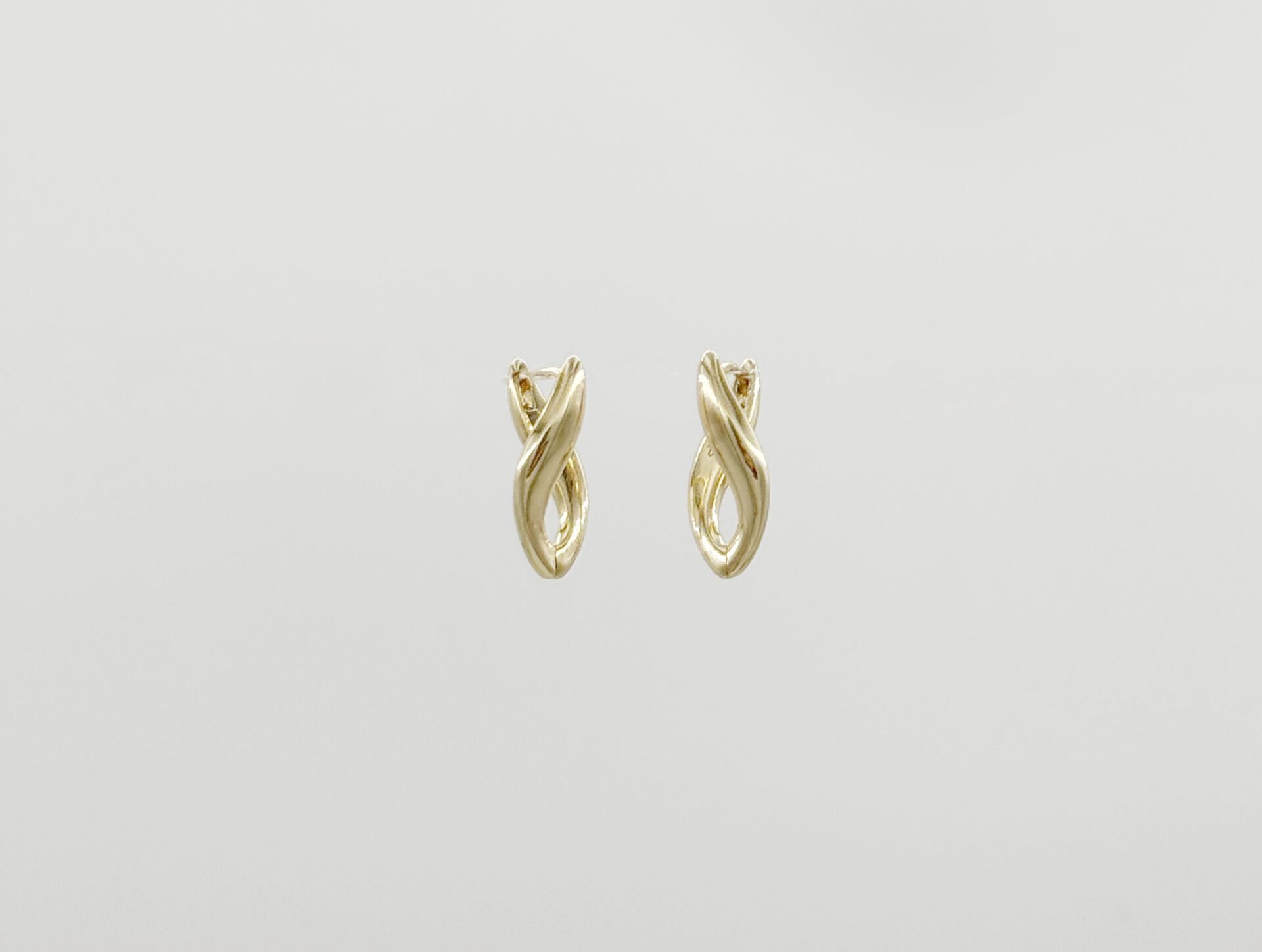 14K Gold Plated Timeless Drop Küpe