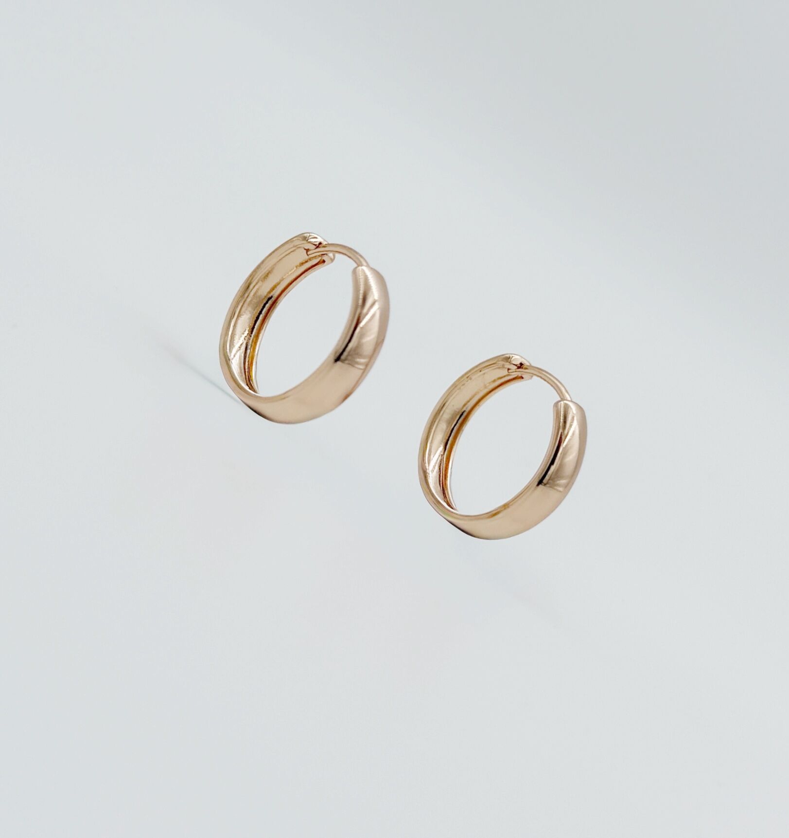 18K Rose Gold Plated Epais Hoop Küpe