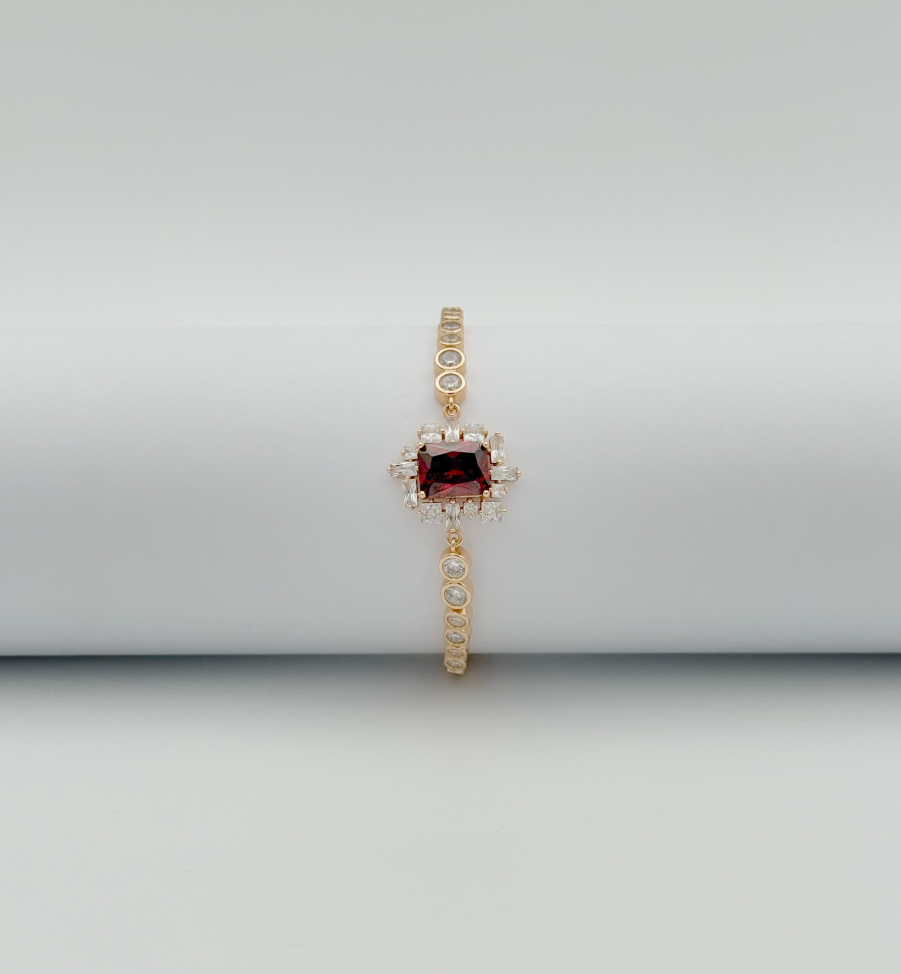 18K Gold Rose Plated Rubeus Baget Bileklik