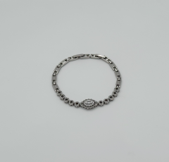 White Gold Plated Diamond Floral Bileklik