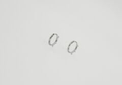 White Gold Plated Swirl Hoop Küpe