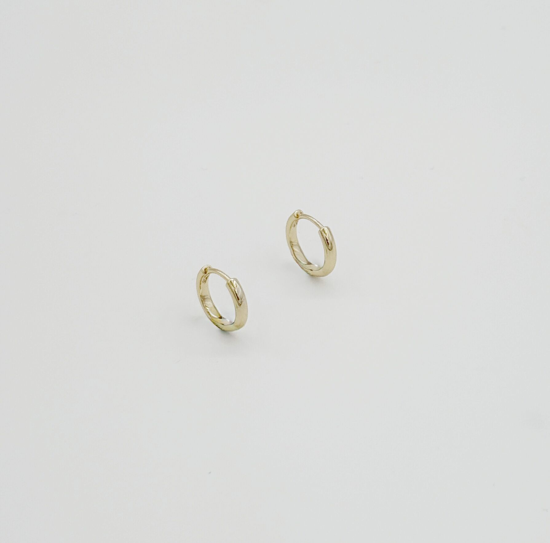 14K Gold Plated Thiny Mini Hoop Küpe