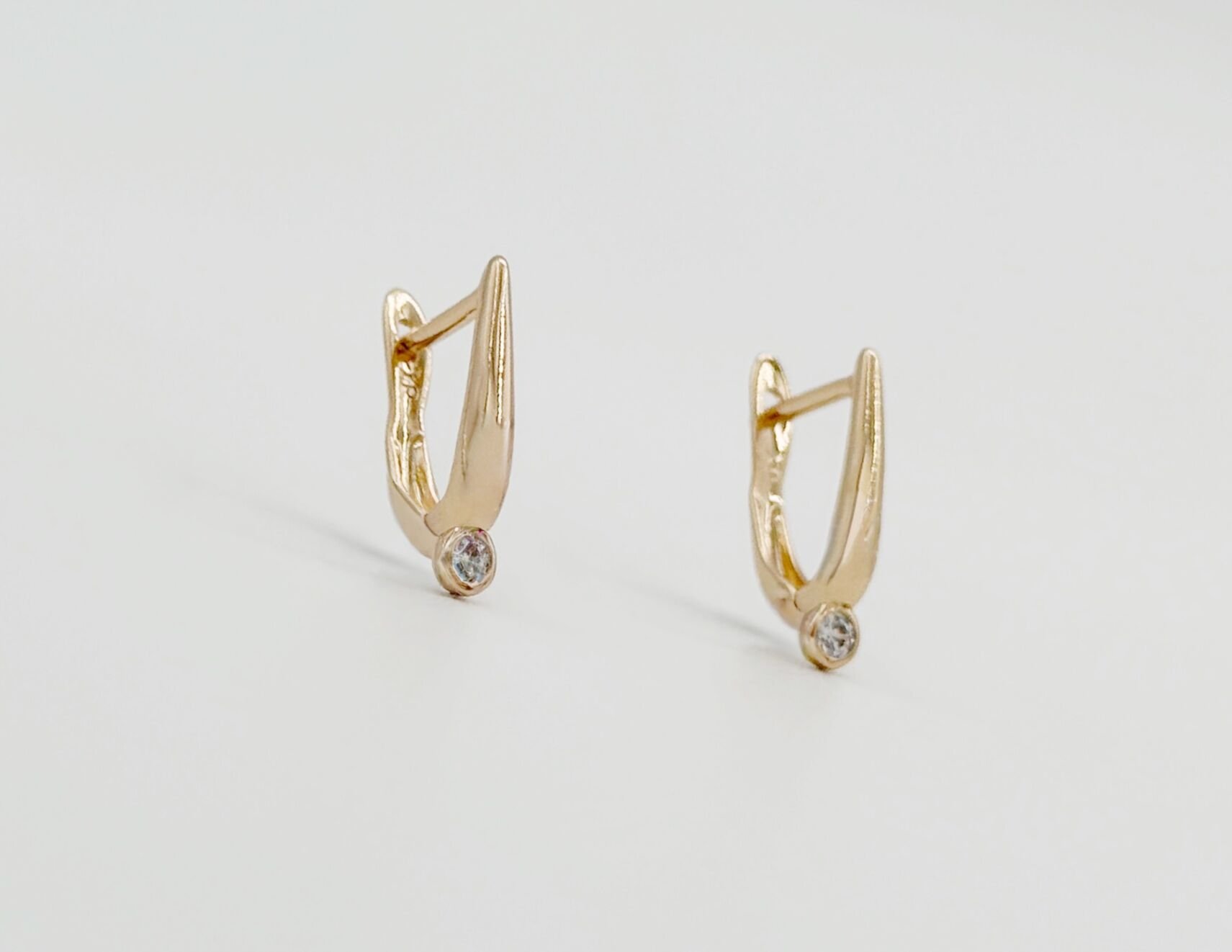 18K Rose Gold Plated Mini Santa Hoop Küpe