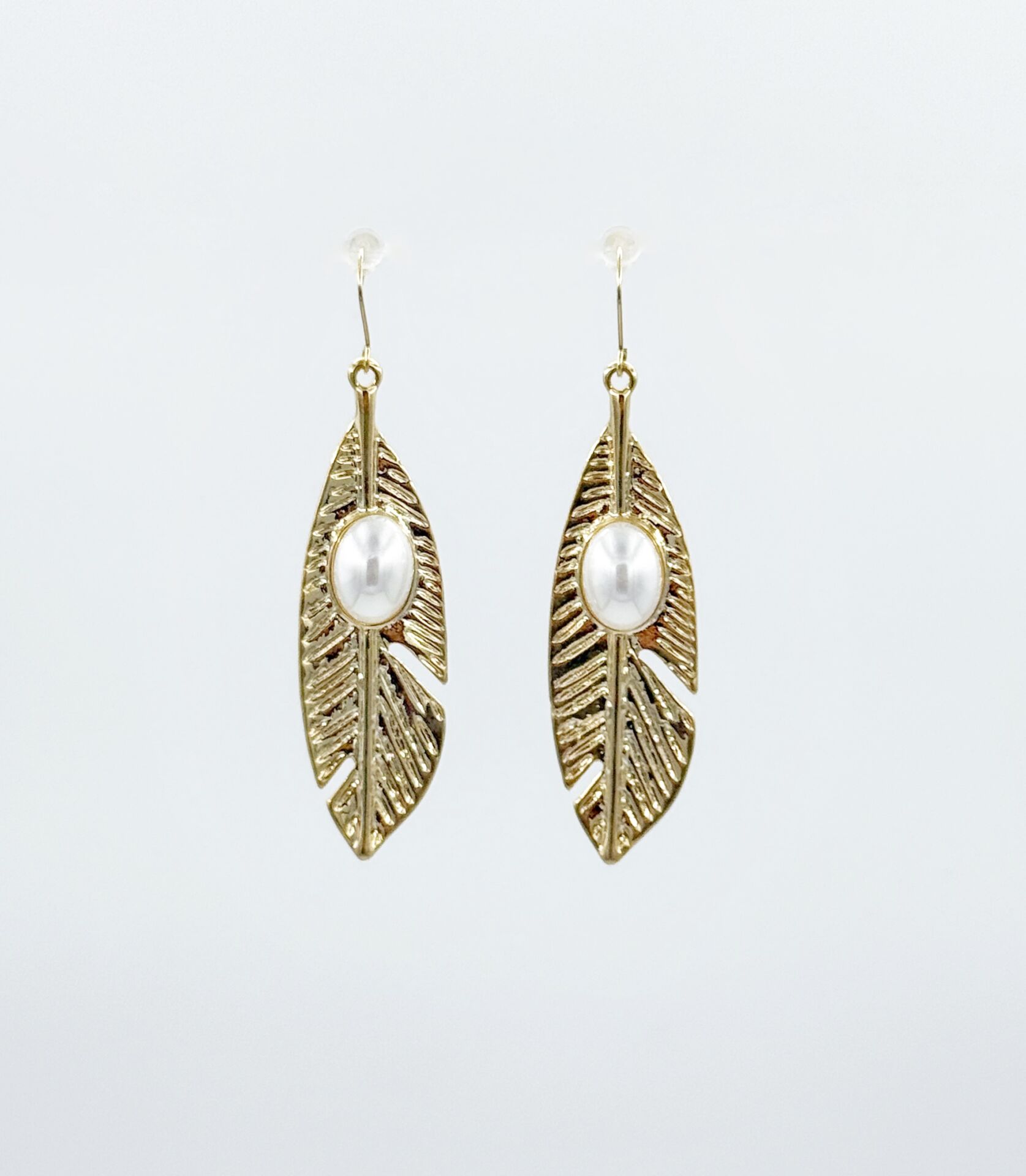 14K Gold Plated Pearl Leaf Dangle Küpe