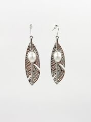 White Gold Plated Pearl Leaf Dangle Küpe